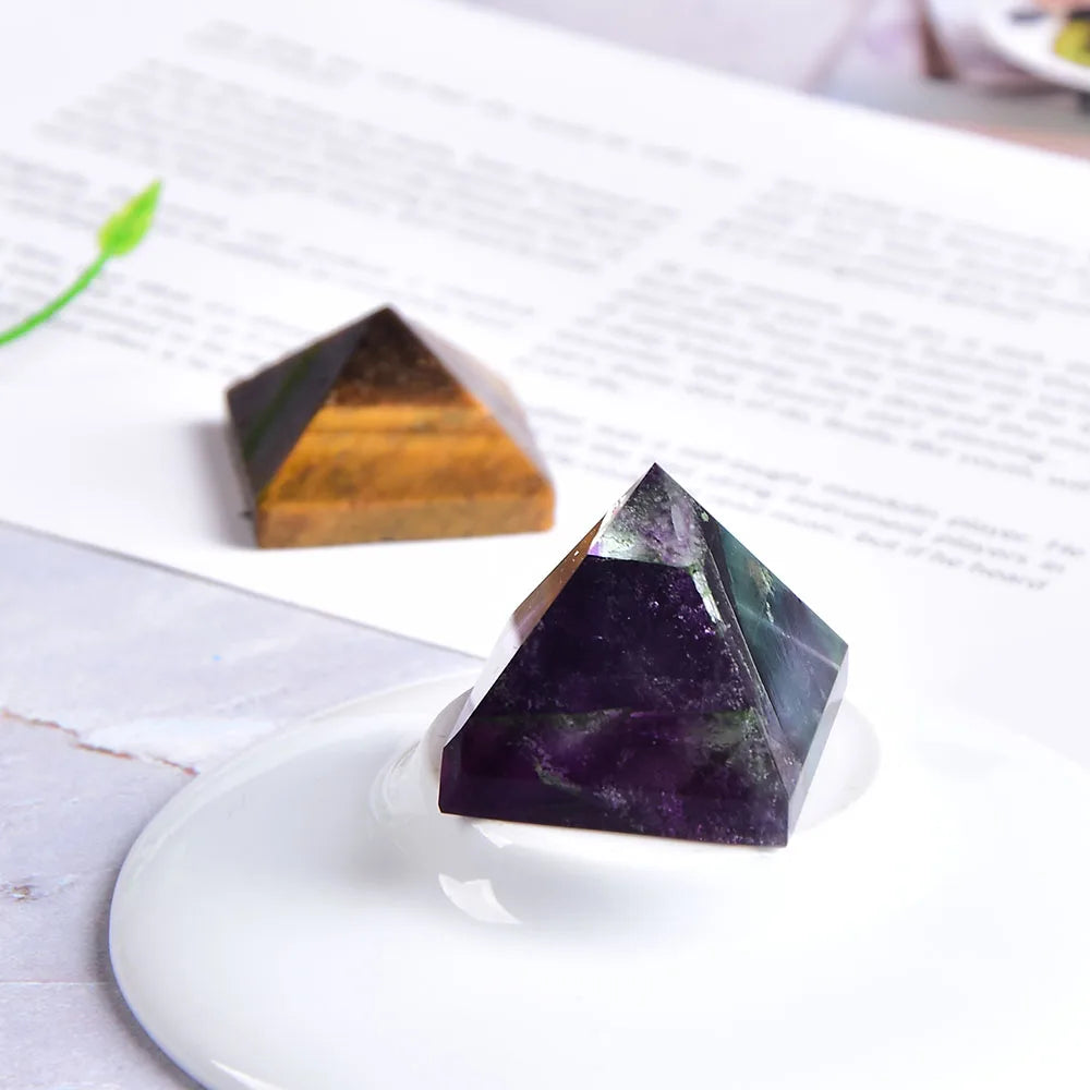 Natural Fluorite Crystal Pyramid Quartz Healing Stone Chakra Reiki Crystal Tiger Eye Point Home Decor Crafts of Gem Stone 1PC