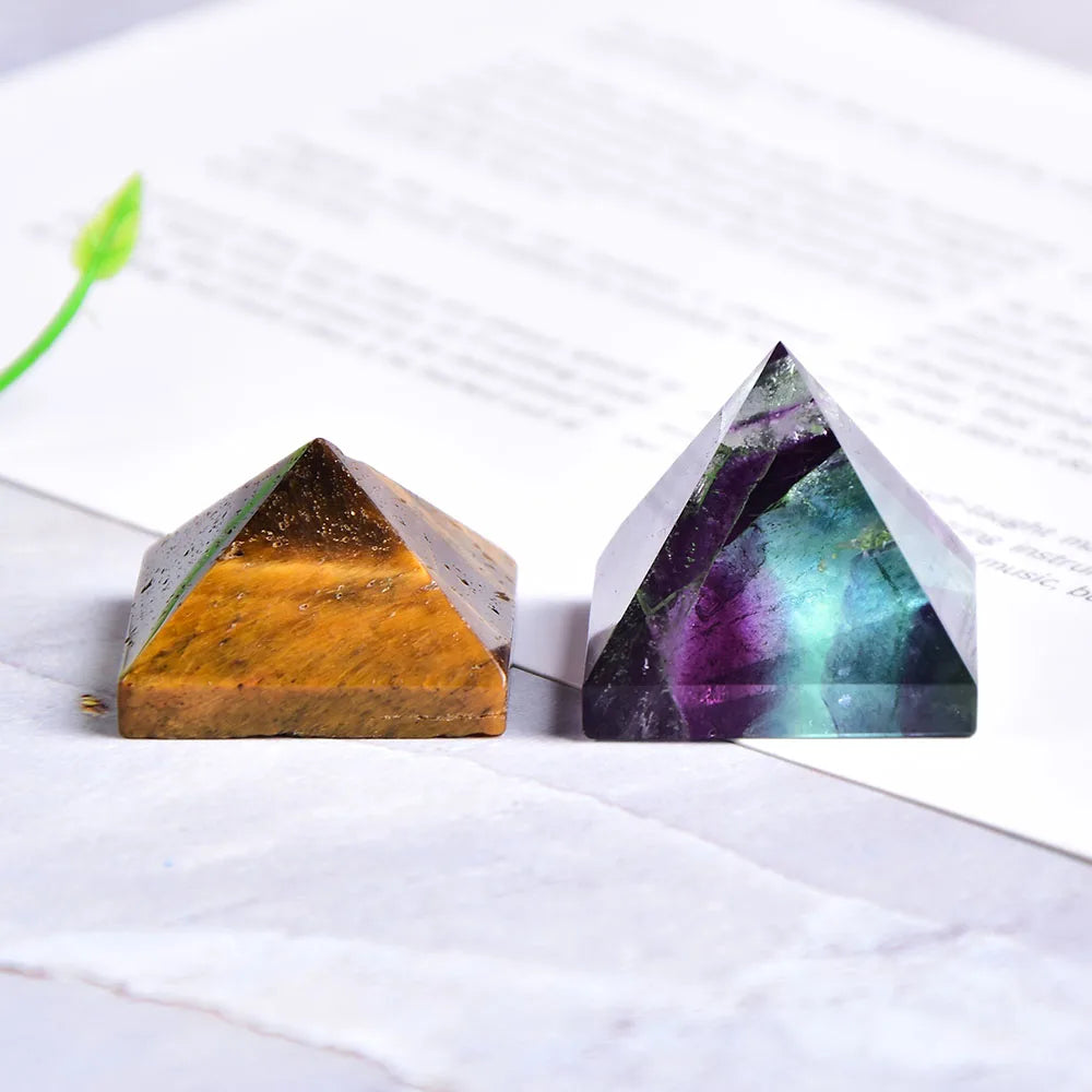 Natural Fluorite Crystal Pyramid Quartz Healing Stone Chakra Reiki Crystal Tiger Eye Point Home Decor Crafts of Gem Stone 1PC