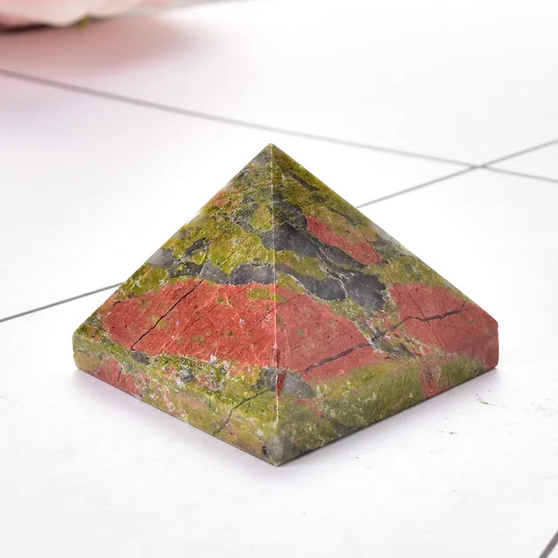 Natural Fluorite Crystal Pyramid Quartz Healing Stone Chakra Reiki Crystal Tiger Eye Point Home Decor Crafts of Gem Stone 1PC